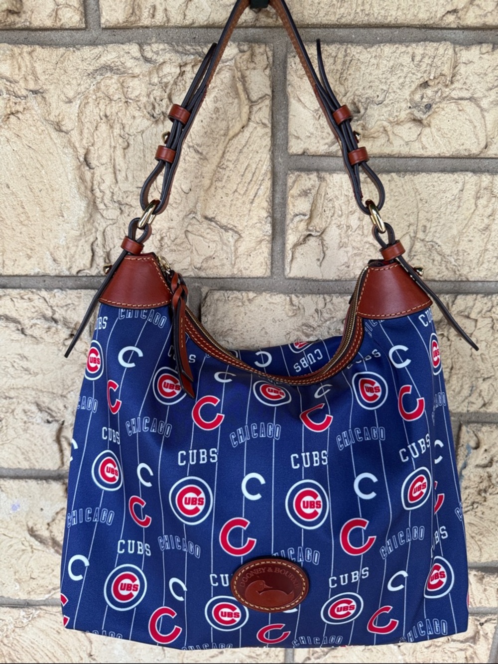 Dooney & Bourke Chicago Cubs Game Day Hobo Bag Large Erica NWT Limited Sold Out - Picture 3 of 14